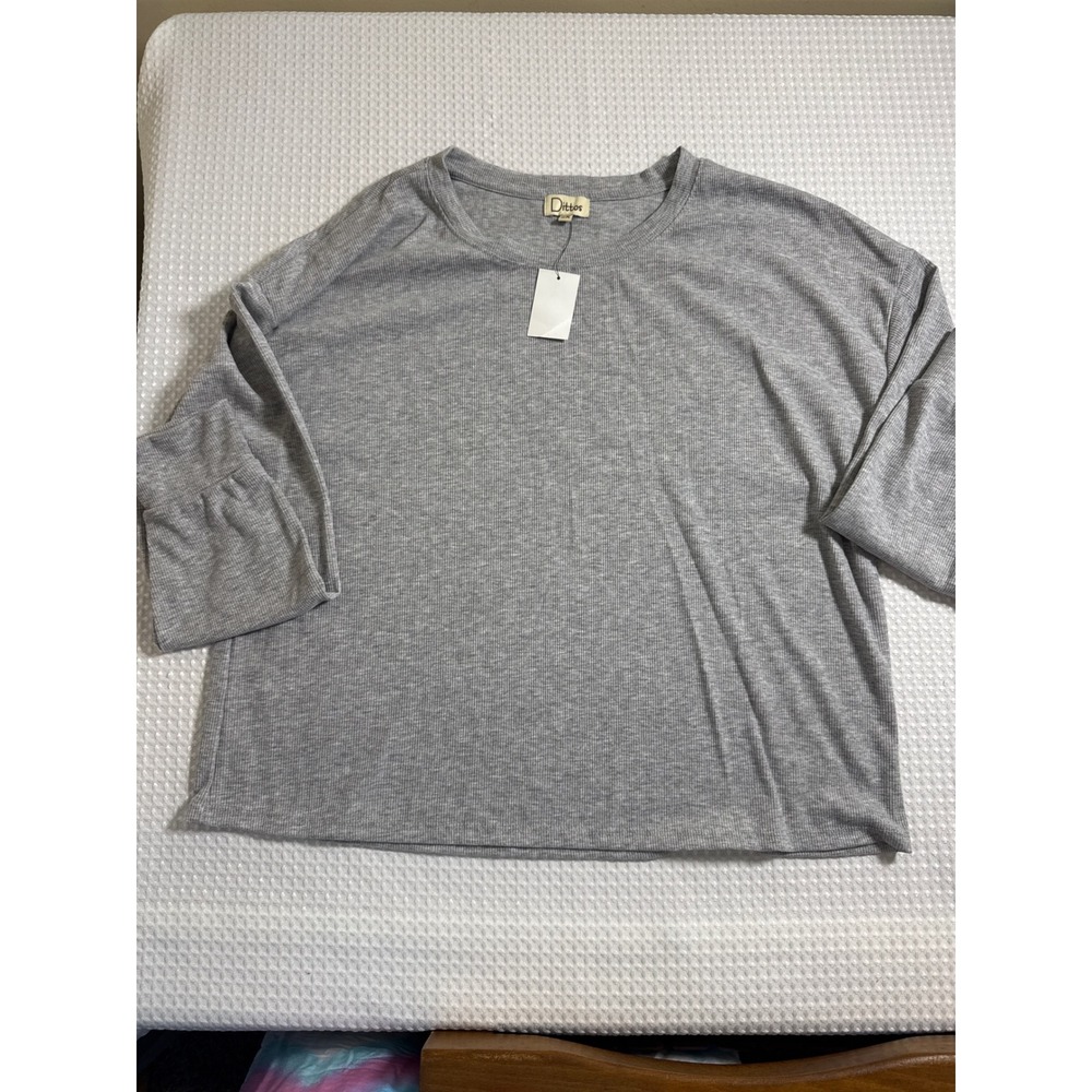 Dittos Top Womens 2X 5113C Gray Ribbed Long Sleeve NWT